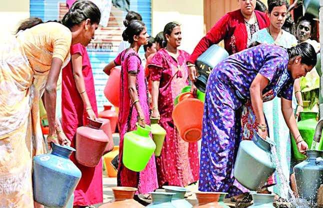 20 thausend people turbid for water