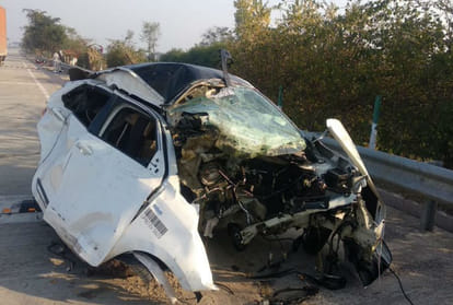 Singer Shivani Bhatiya dies in accident on yamuna expressway