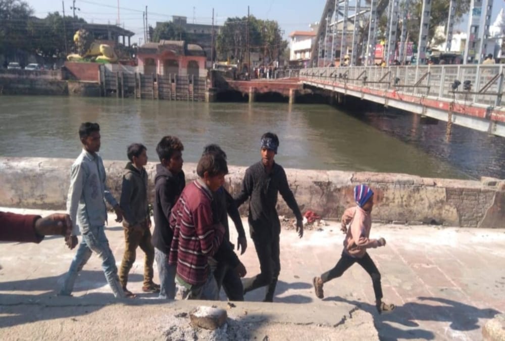 Two children saved drowning youth life in roorkee