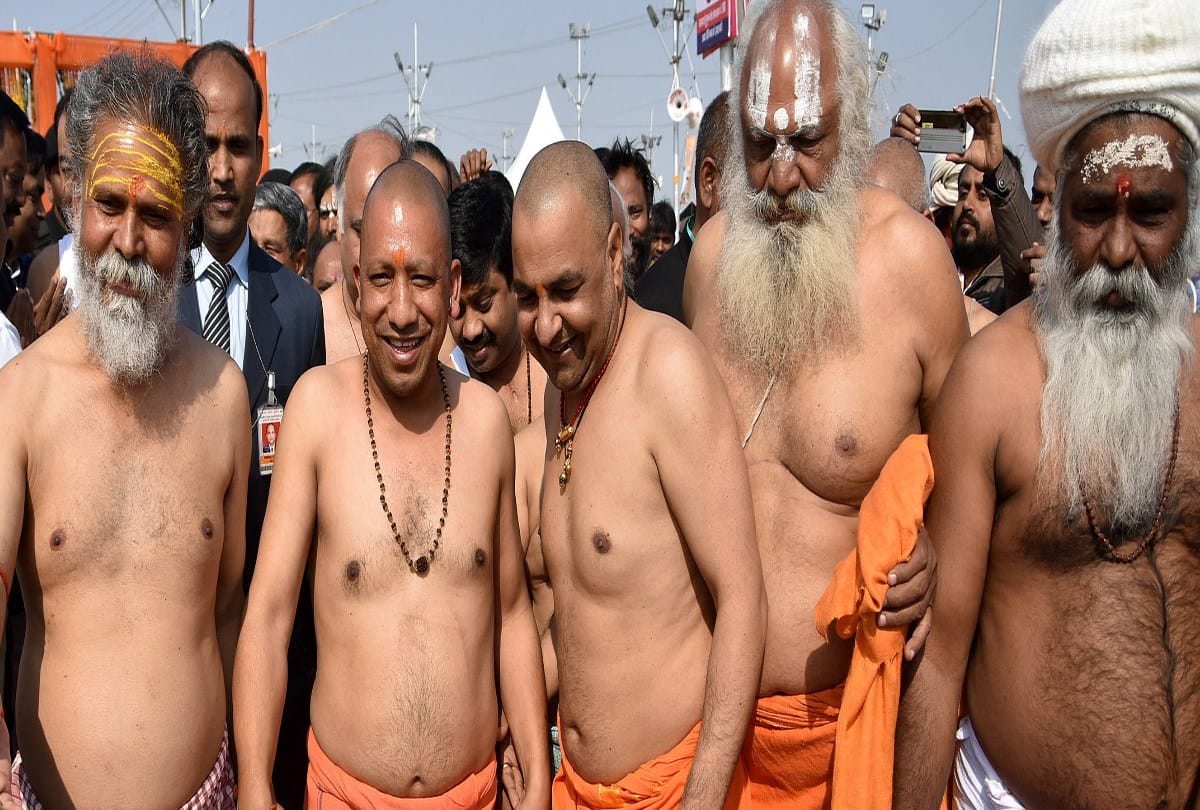 Yogi cabinet get Holy dip in Allahabad Sangam Kumbh Mela 2019,see photos