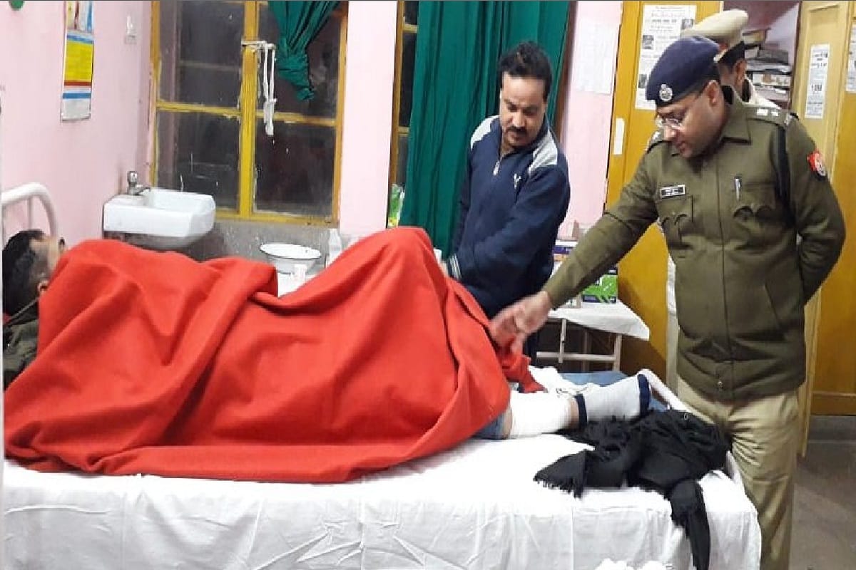 Encounter in Shamli and three accused arrested including gang leader