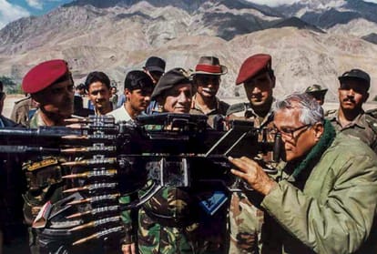 kargil vijay diwas 20 years, pvc yogendra singh yadav and story of tiger hill during kargil war