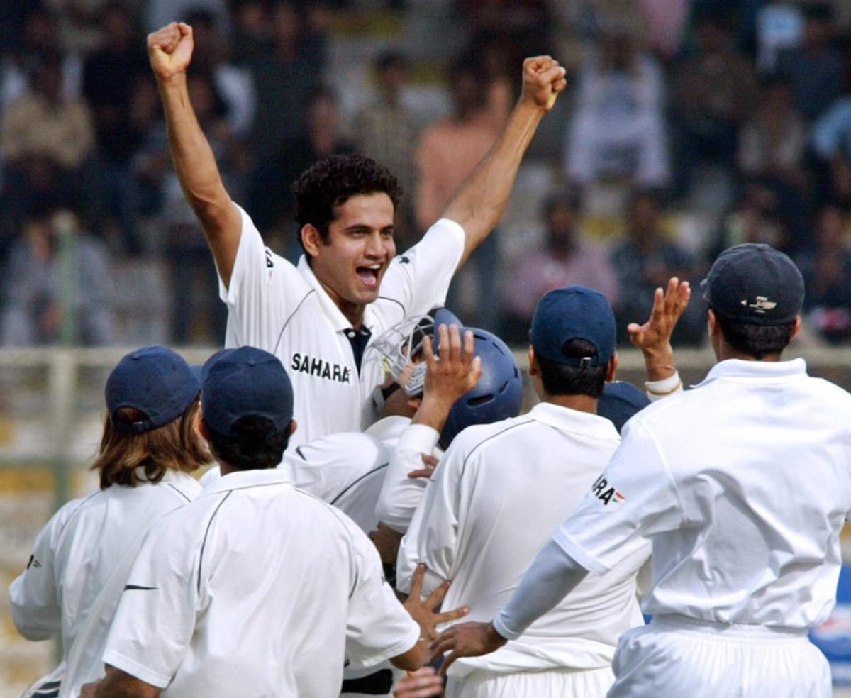irfan pathan took hattrick against pakistan in karachi on this day