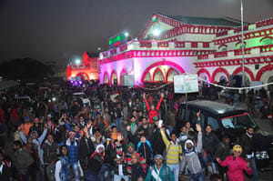 To make Situation like Kumbh in Jhansi Railway Station