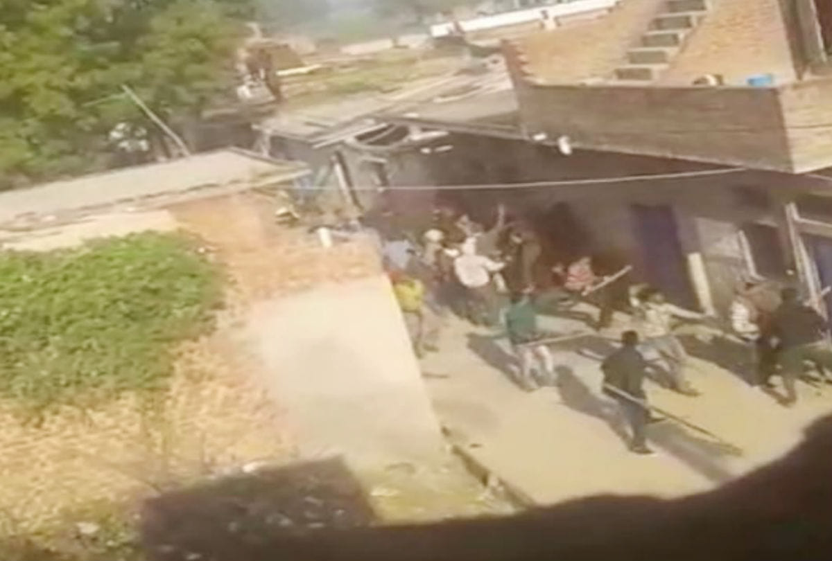 two groups clashed in firozabad