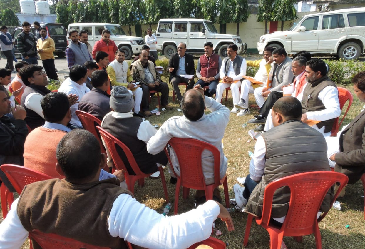 मनरेगा के प्रस्ताव ढाई साल बाद भी पास नहीं