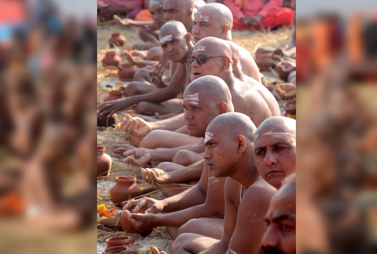 Kumbh mela 2019 500 saints became Naga sadhu in Niranjani akhara