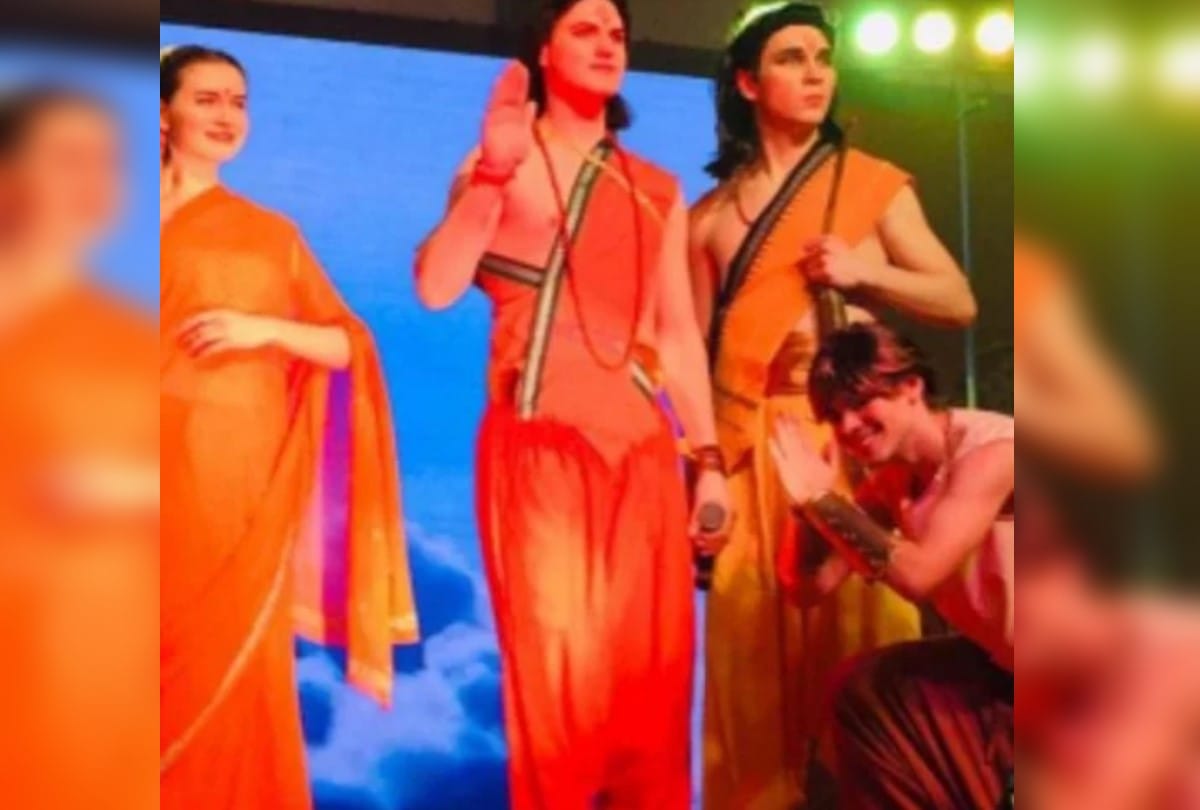Sita like Dance and ram like Jim work out in kumbh mela 2019 prayagraj
