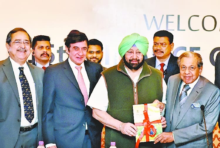 Punjab cm amarinder singh asks special package from finance commission