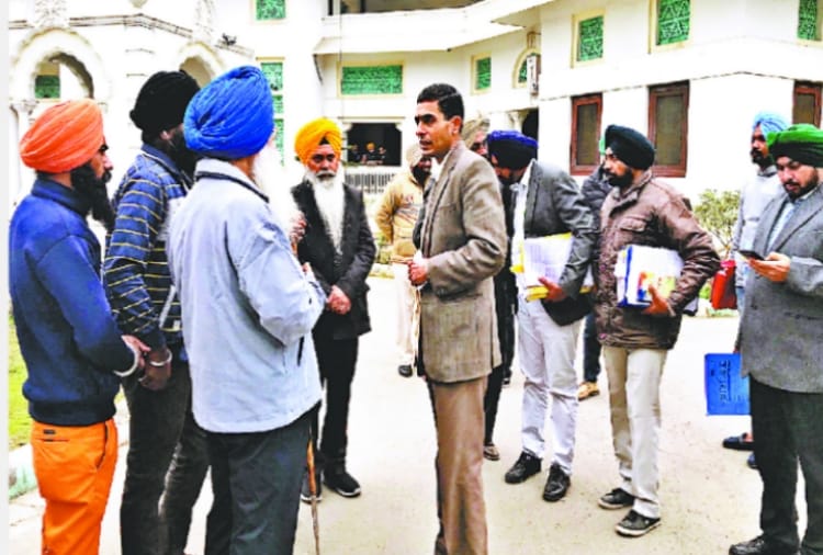 Hearing on bail of accused police officers postponed