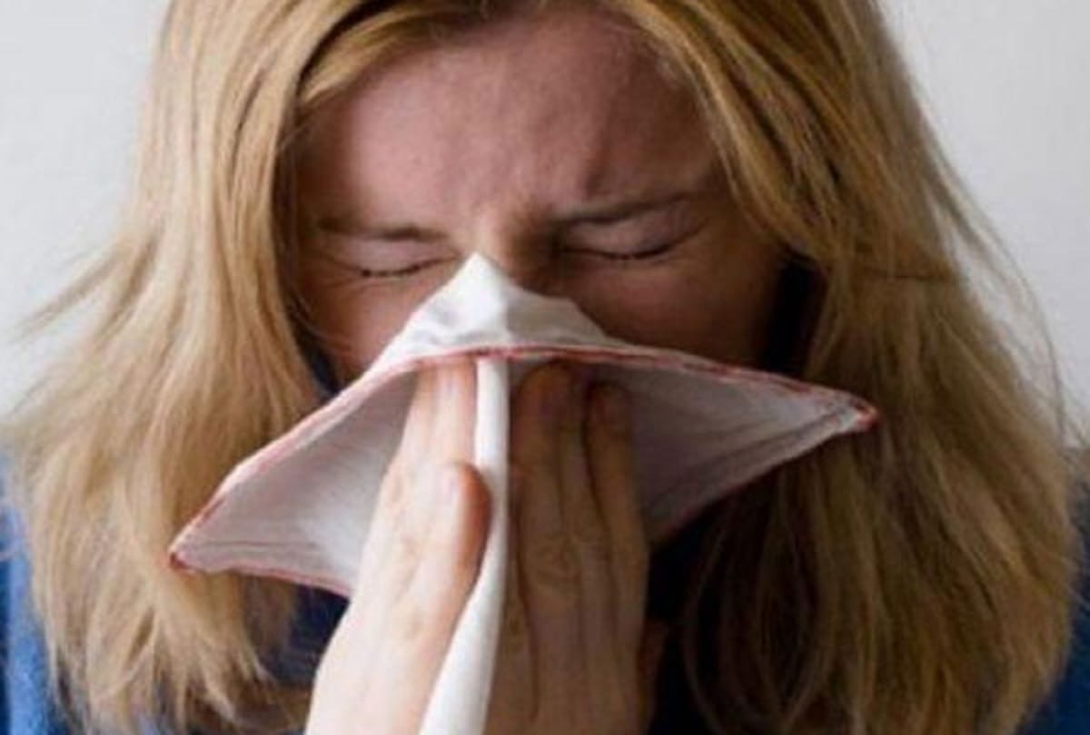 how to prevent running nose in hindi