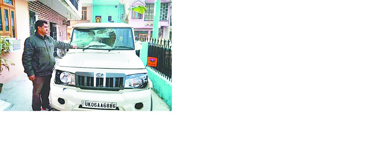 BJP workers Clash for Car