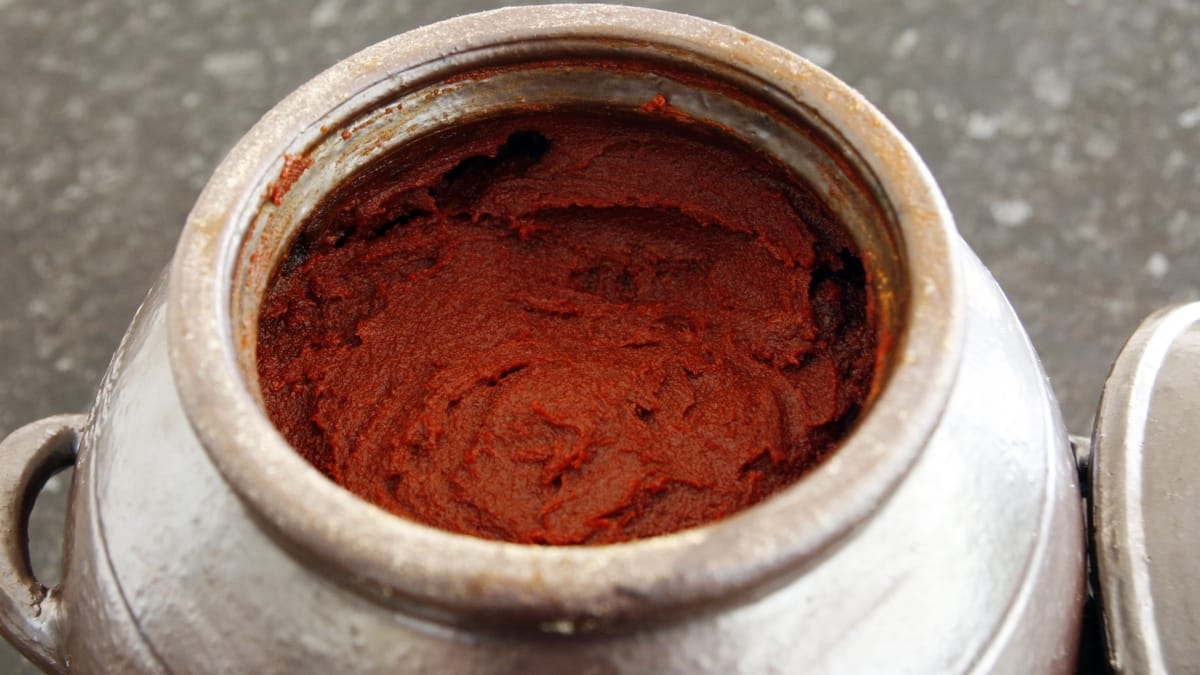 Varna mutthu mariyamman temple in tamil nadu India has 83 years old weird ritual chilli for health
