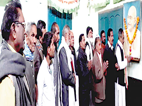 Congress announces Bapu's death anniversary