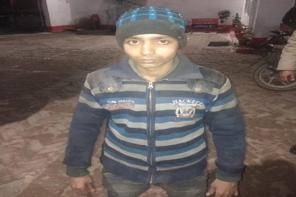 Meerut, Tampering of Class 5th student in madrasa and Attacked with knife