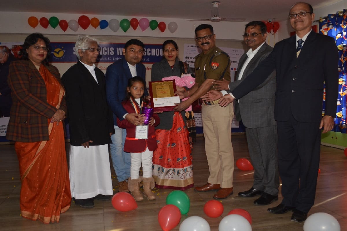 Meerut, SP city honored National Child Award winner Eiha Dixit, see photos