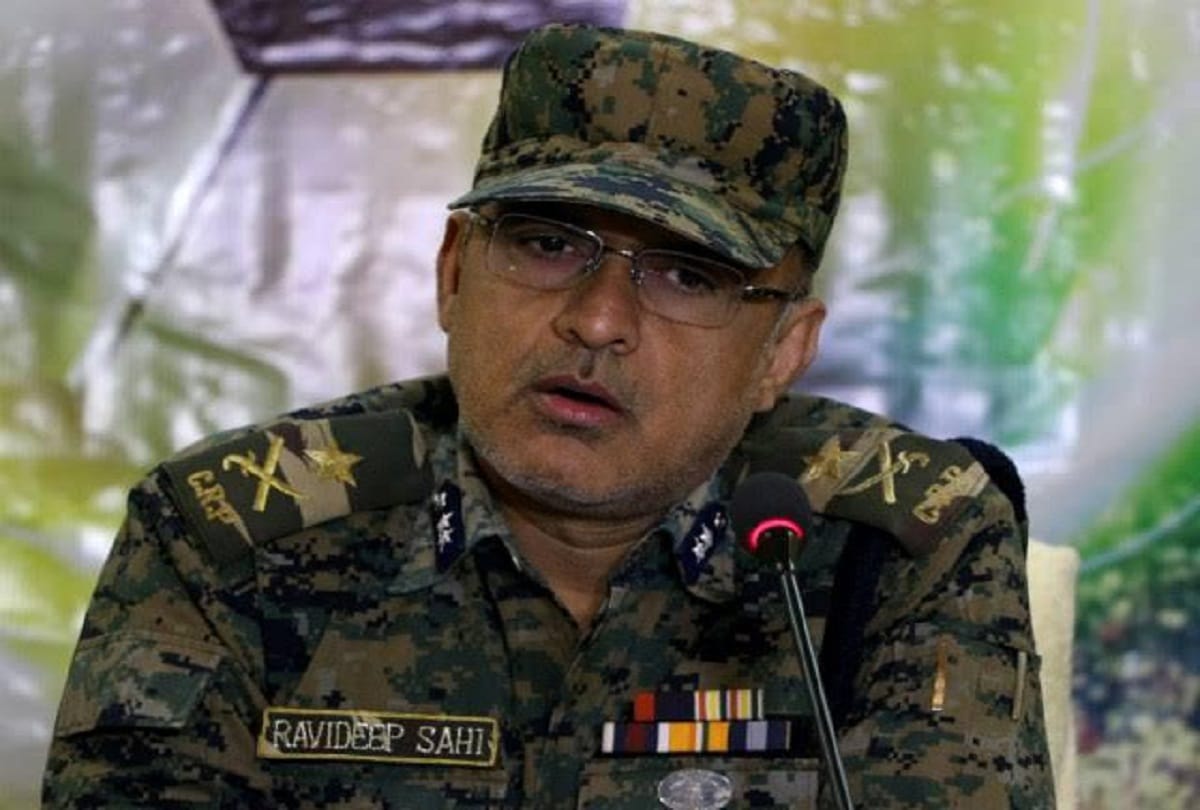 vvip's are new target of militants for weapon loot from their security personnels in kashmir