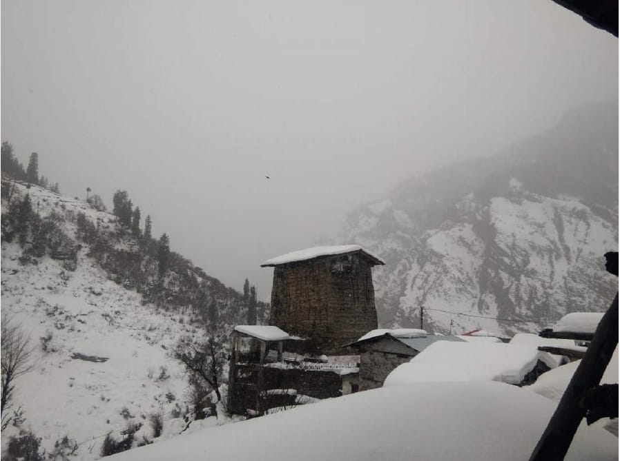 Fresh snowfall again in uttarakhand tourist destinations photos