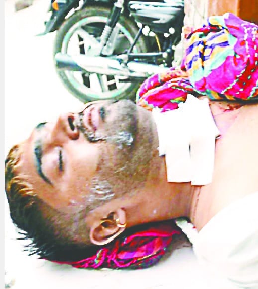 sandhikt haalat me yuvak ko goli lagi