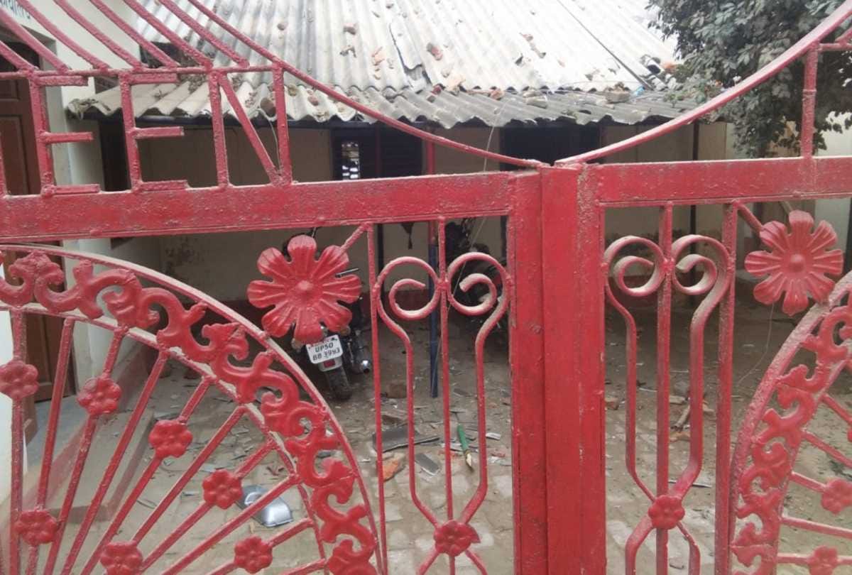 Ambedakar statue broken in azamgarh and made reason of ruckus