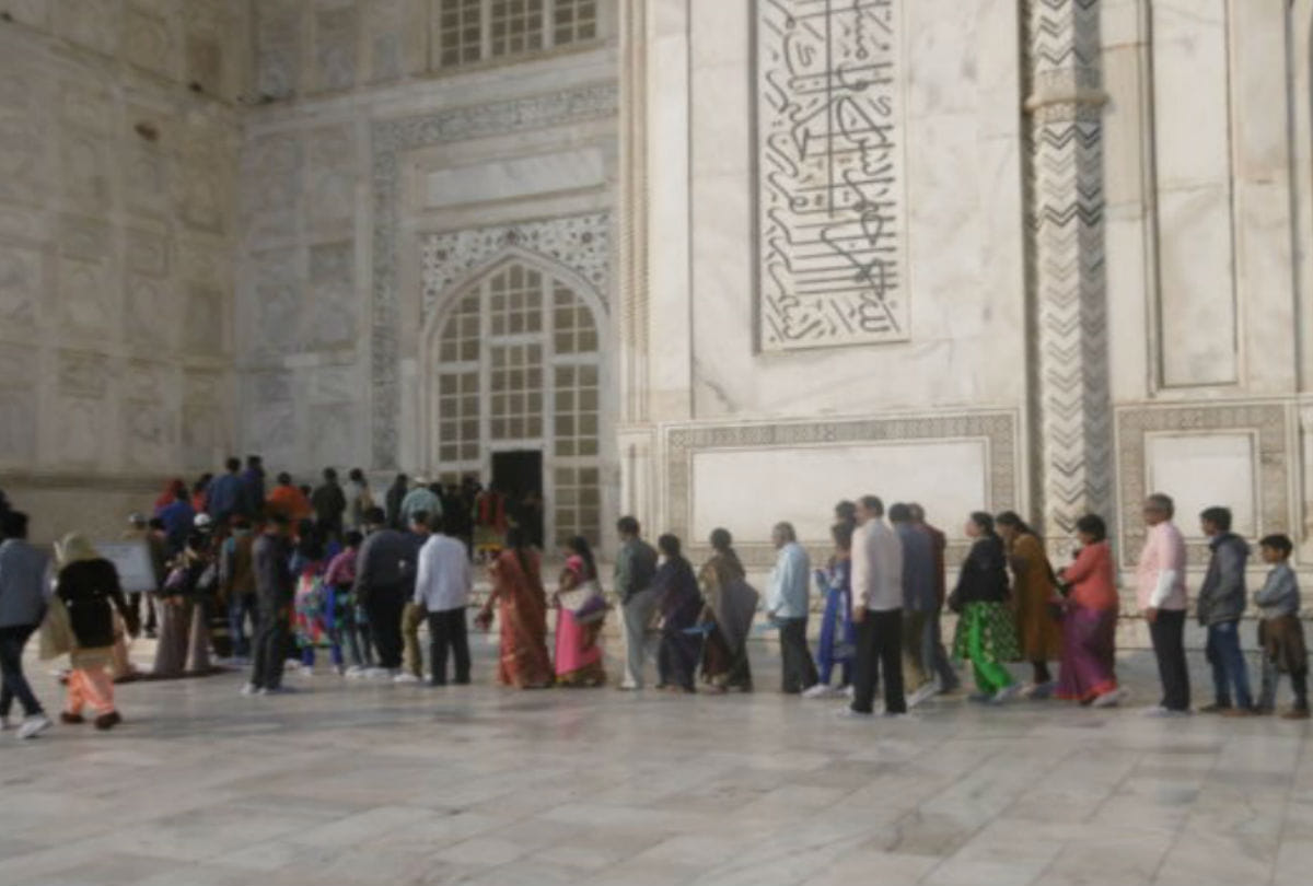 Shoe rack shifted other place in Taj Mahal
