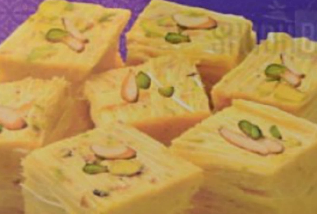 adulteration in patanjali Sonpapdi in etah