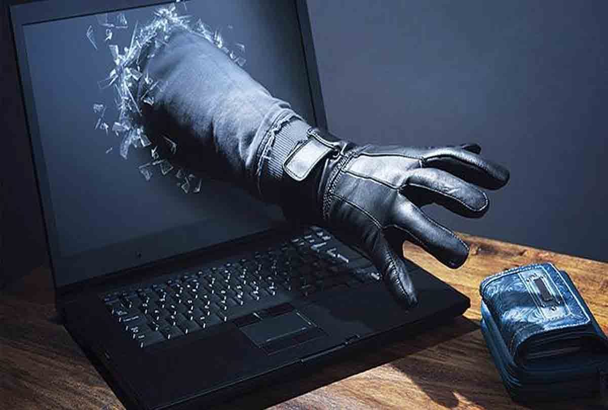 cyber thugs take money from police account