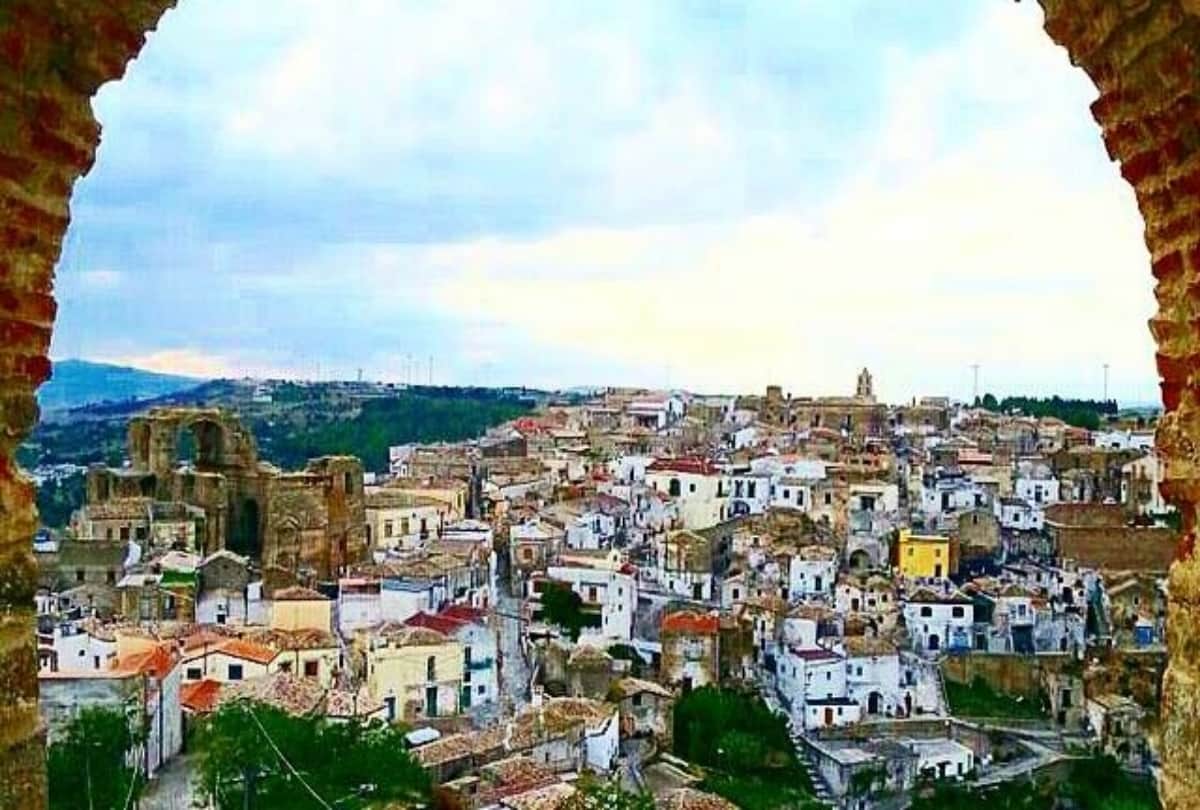 during airbnb italy contest how to visit grottole italy in free