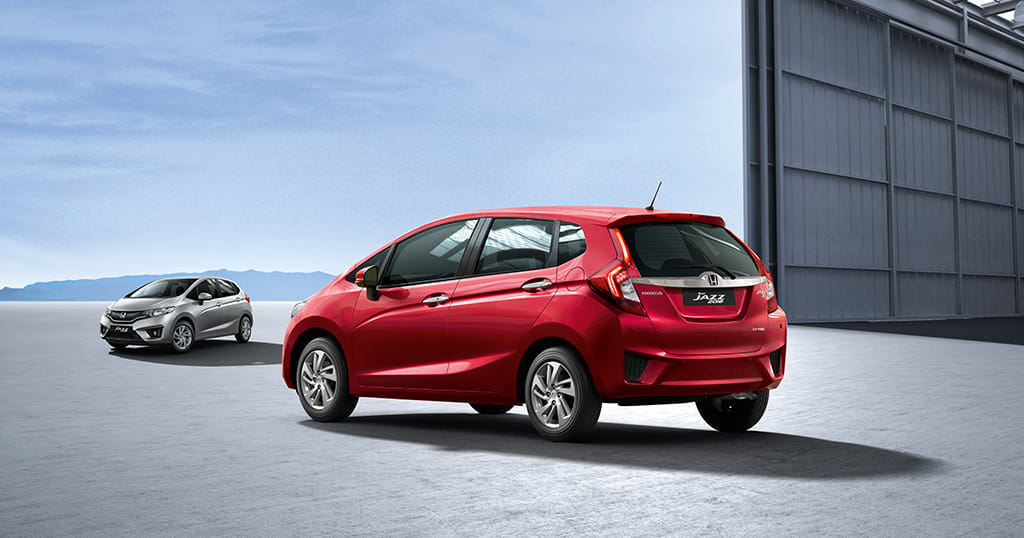 Maruti Suzuki Baleno vs Honda Jazz, best car in premium b plus hatchback segment