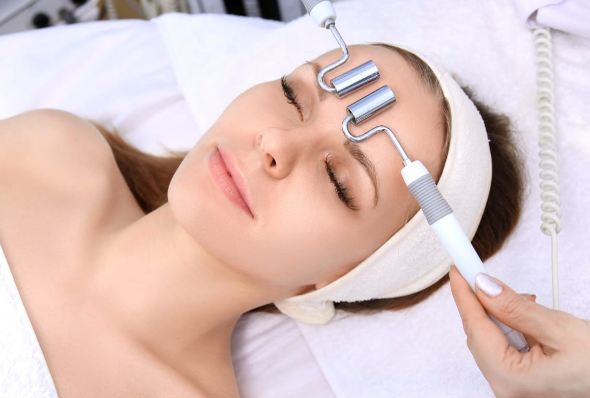 how to do facial at home know step by step