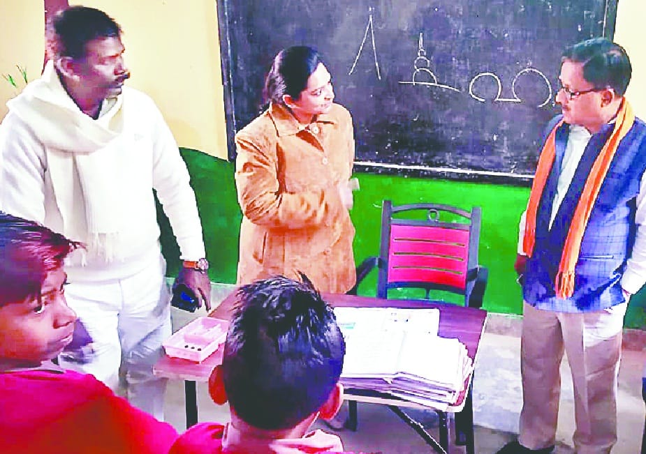 मॉडल स्कूल के विद्यार्थियों को तीन महीने से नहीं मिला खाना