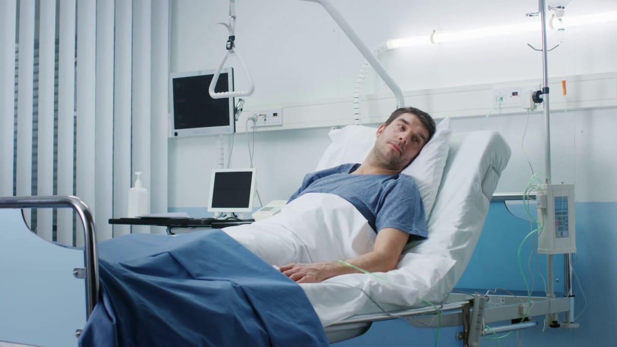 Foreign student hospitalized in china gets bizarre note from nurse who does not speak english