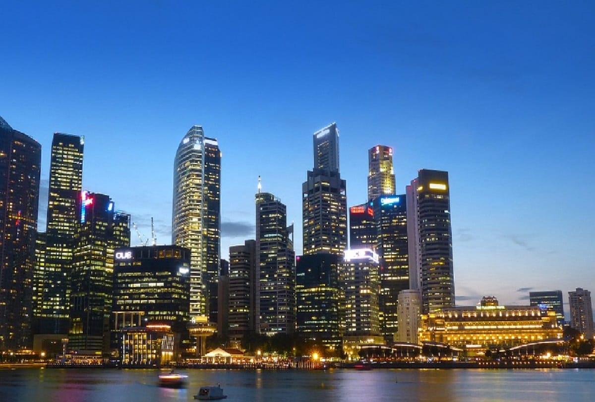 know some strange and interesting facts about singapore