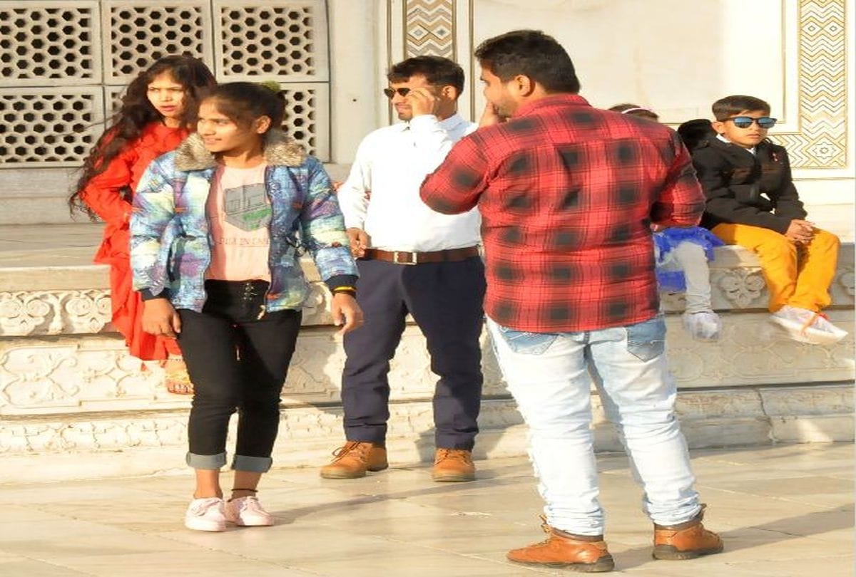 Shoe rack shifted other place in Taj Mahal
