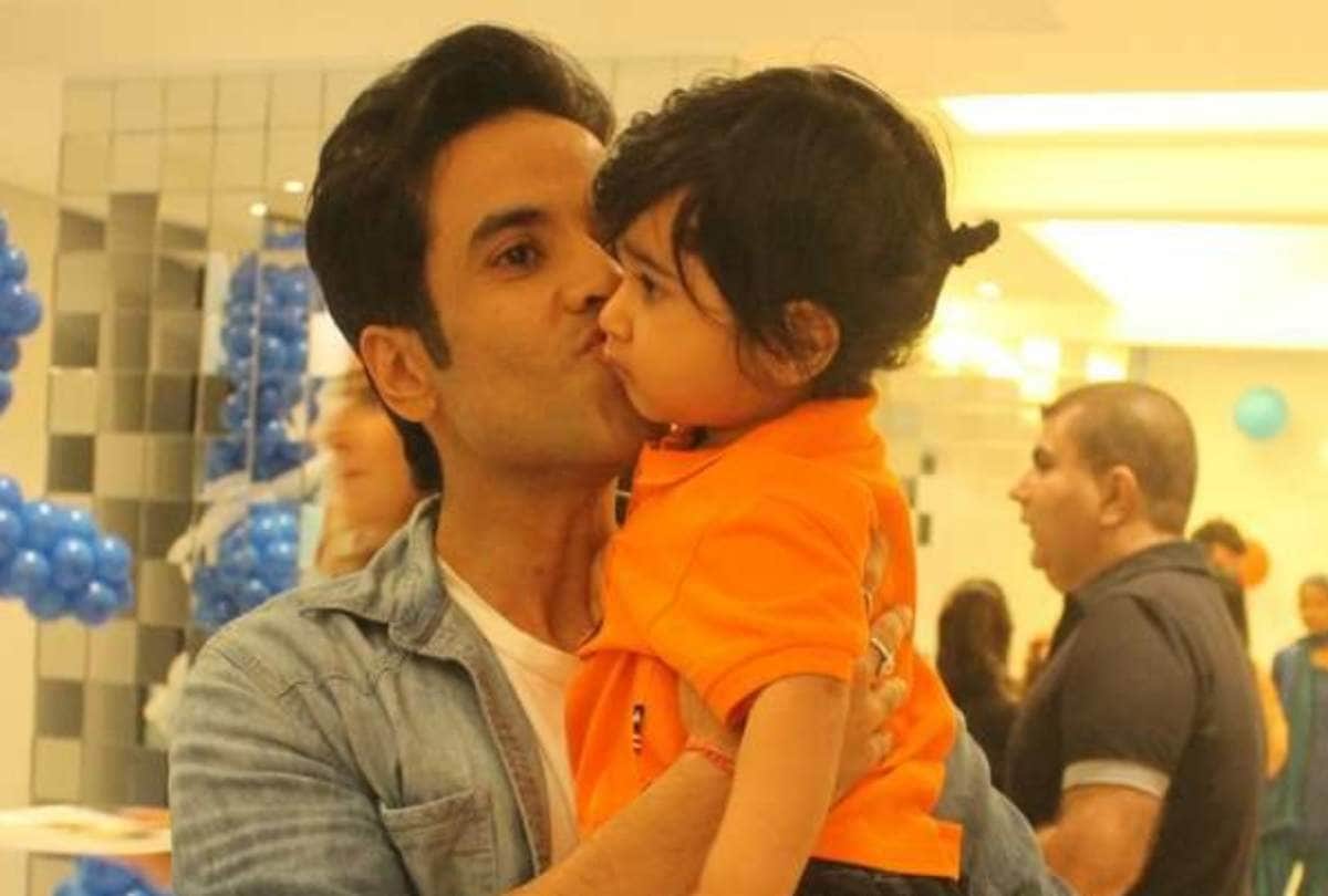 ekta kapoor ready to launch tushar kapoor in her web series with mallika sherawat