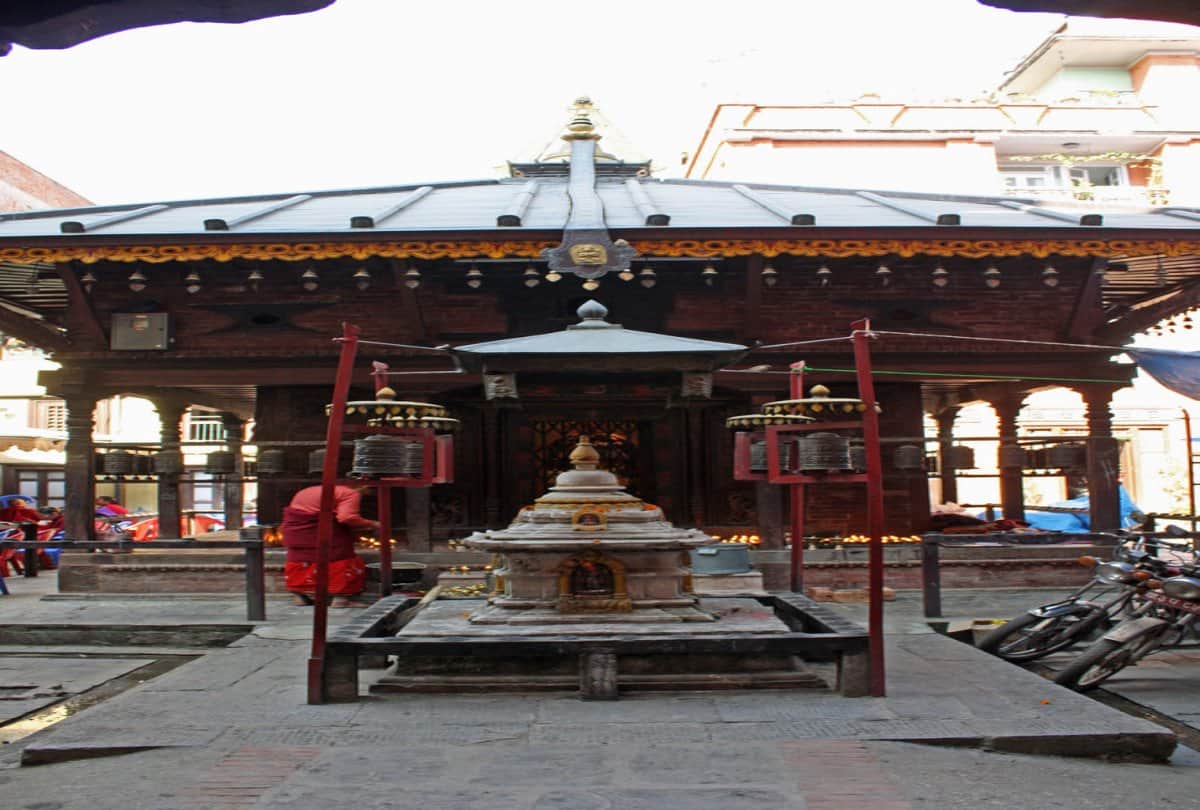 best tourist places in laddakh and alchi village