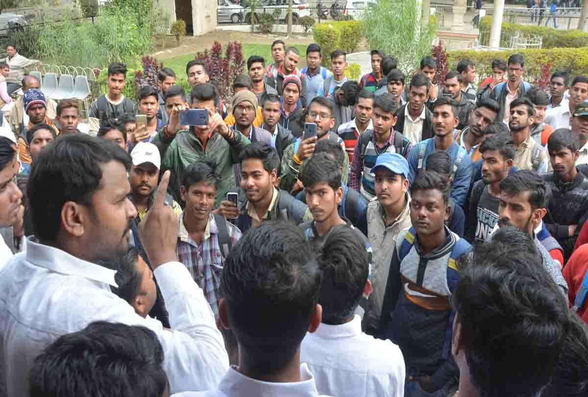 Students performed at Chakkajam, DSW office