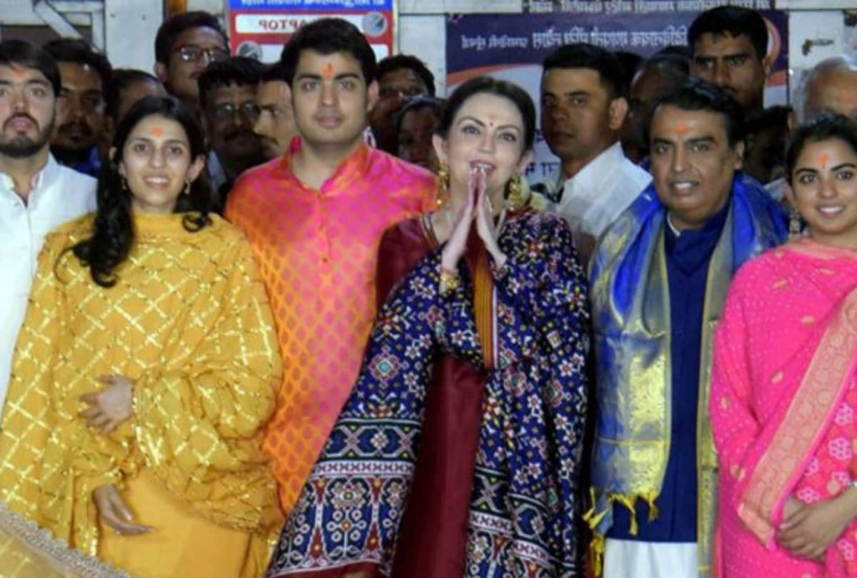 mukesh ambani son akash ambani and shloka mehta can be marriage in march