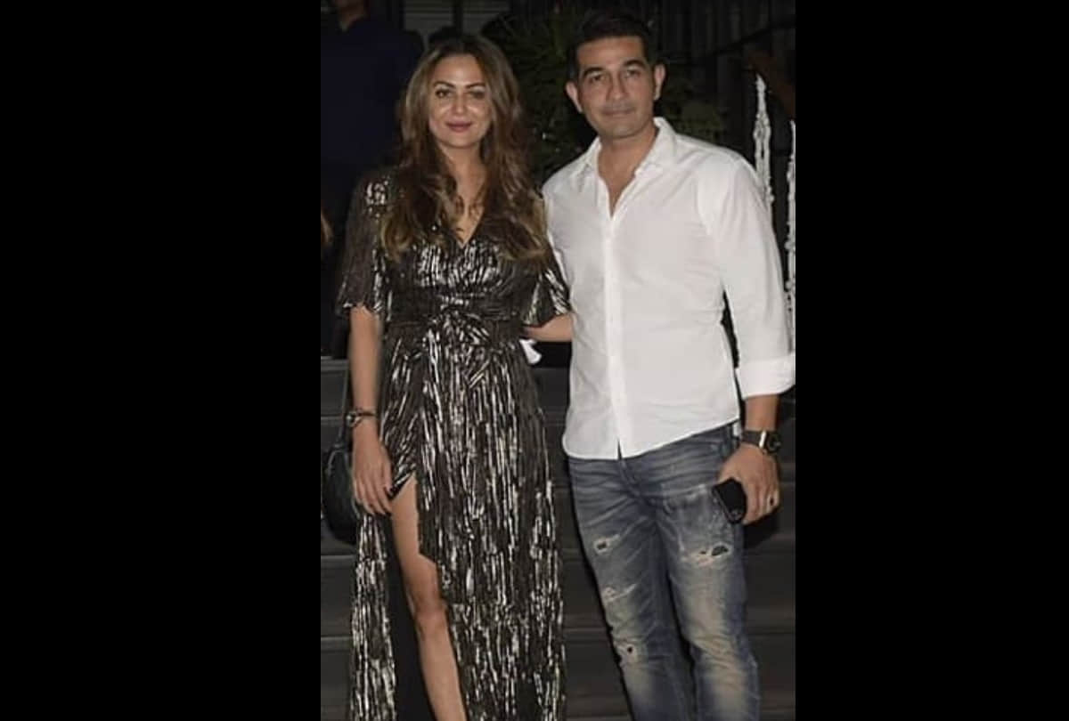 Actor Amrita Arora hosted her birthday party Malaika Arora karishma kapoor spotted
