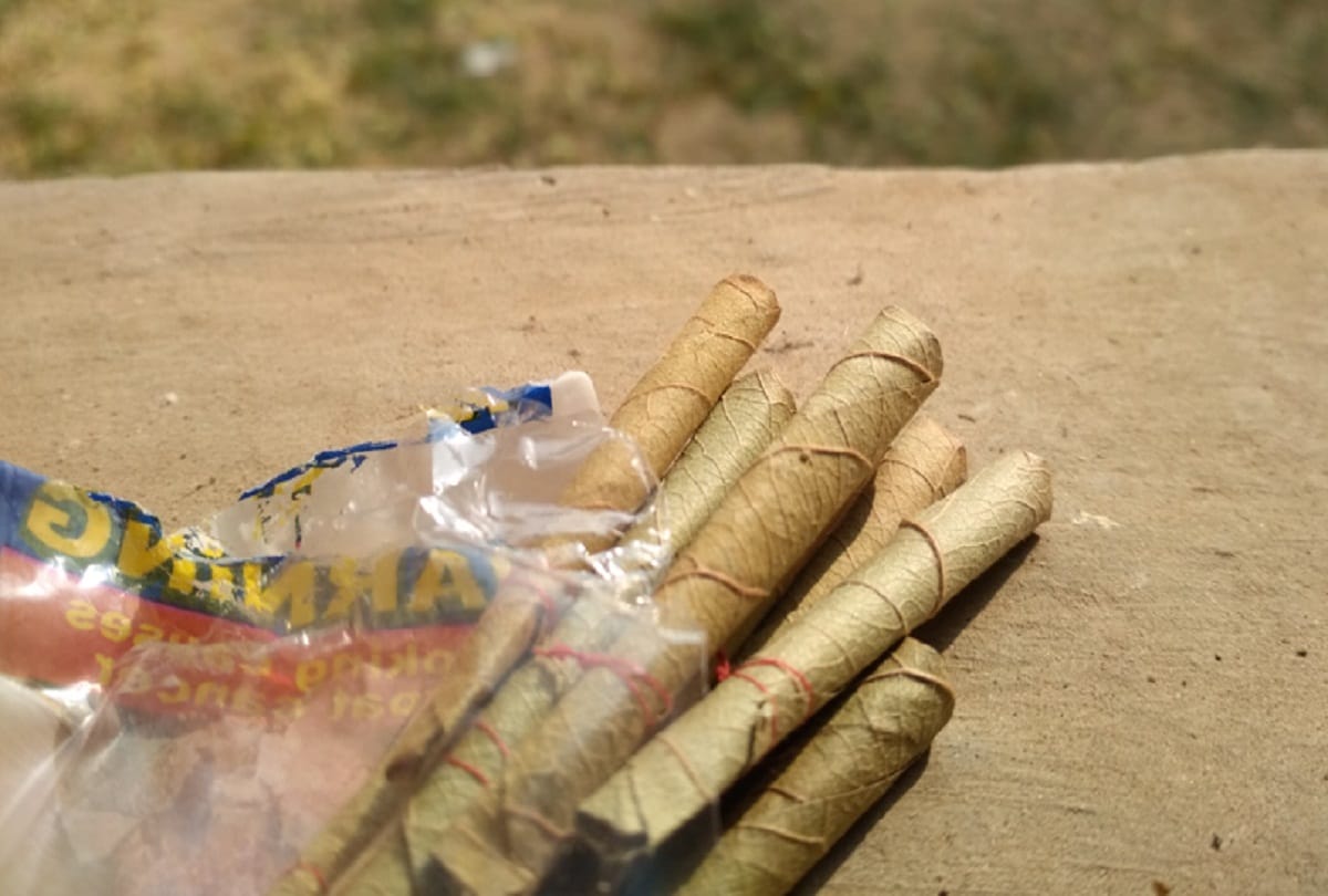 man killed after refusing to give beedi in delhi
