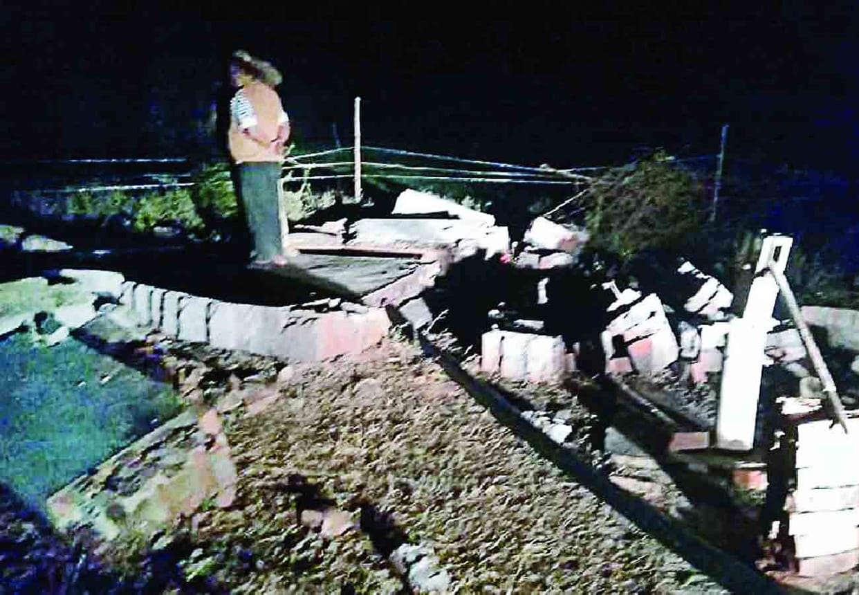 Water tank cracked and two child died