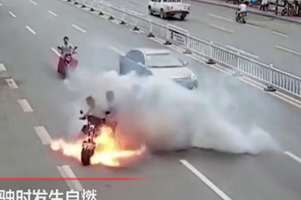 Electric scooter burns in china, know the reason