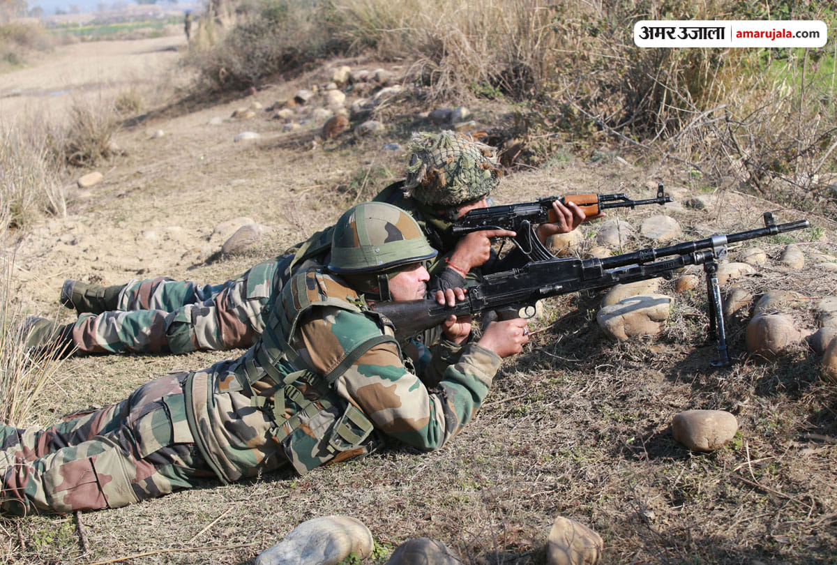 Force destroyed many pakistani check posts