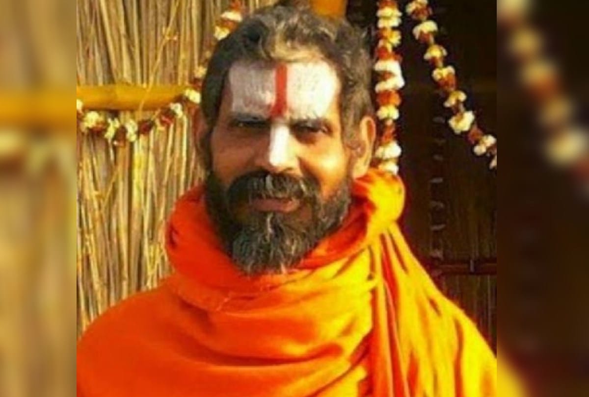 kumbh 2019: Baba and saint like Interim budget