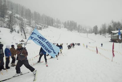 Senior National Skiing Championship started in solangnala Manali himachal