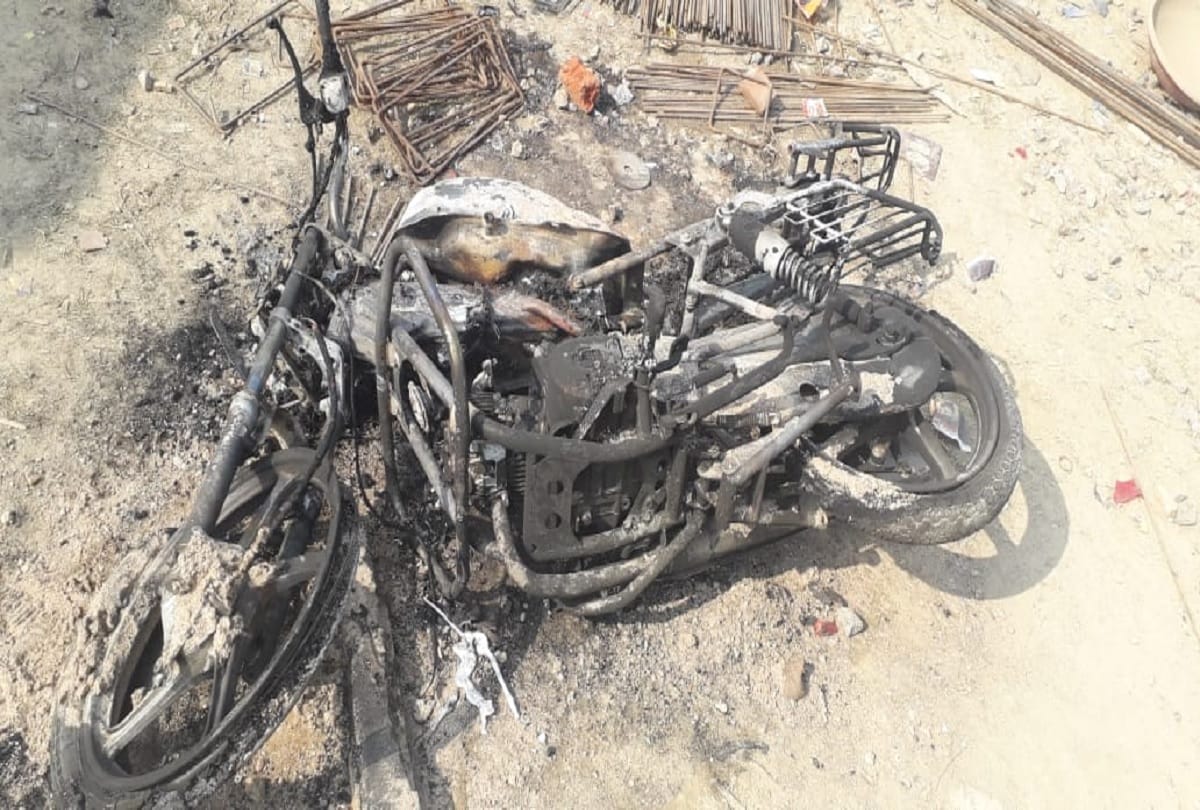 violence in Prime Minister Housing Scheme construction site at lucknow