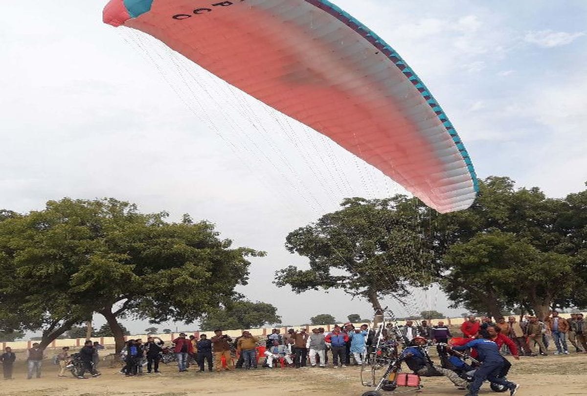 enjoy adventure of Chambal Safari by Para glider in agra