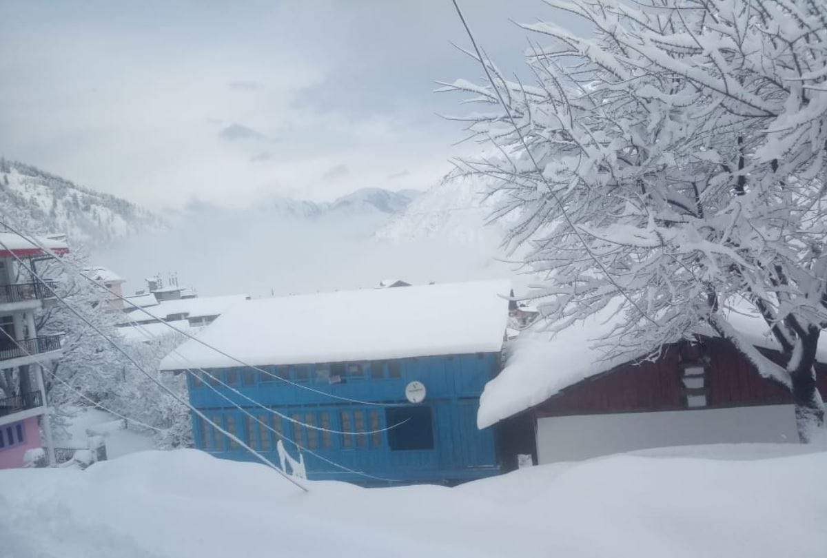 himachal weather report avalanche in lahaul five cities temperature in minus