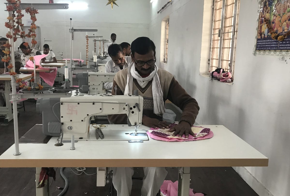 huge demand of products made by prisoners  in kumbh mela