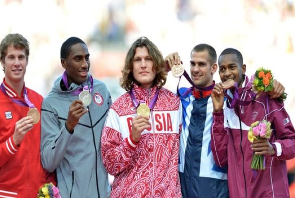 russia suspends 12 athletes in doping case